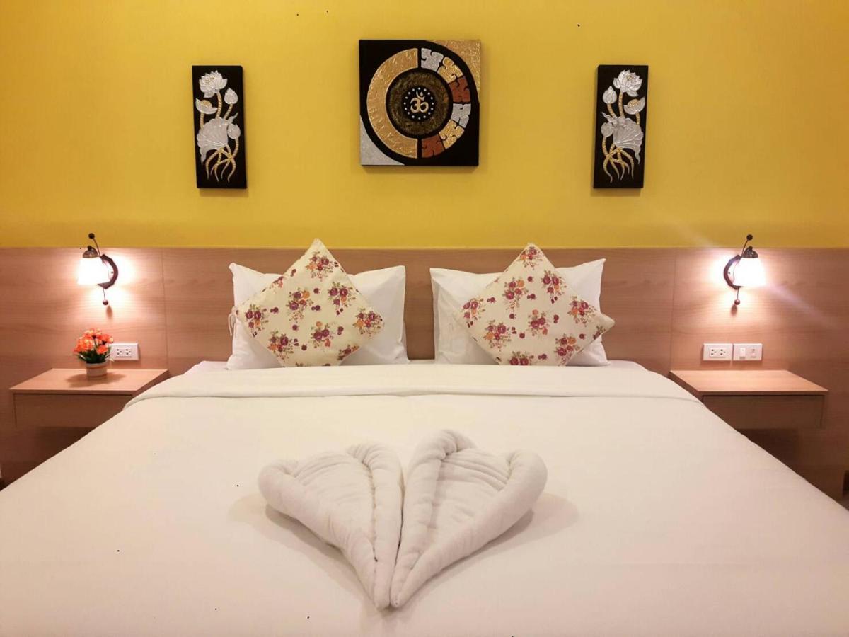 Vista Hotel Chiang Mai - Sha Extra Plus Exterior photo