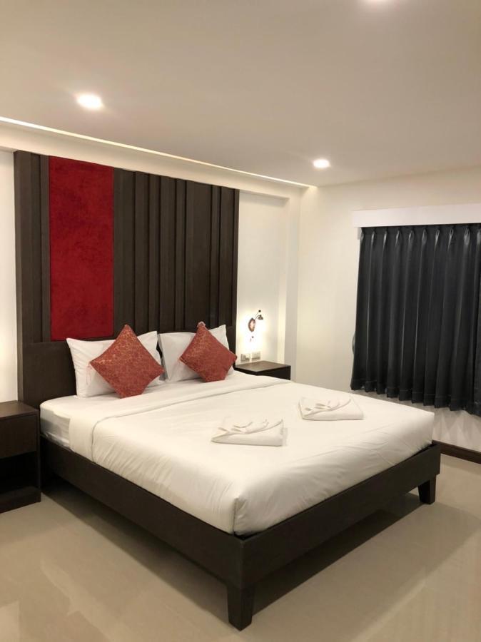Vista Hotel Chiang Mai - Sha Extra Plus Exterior photo
