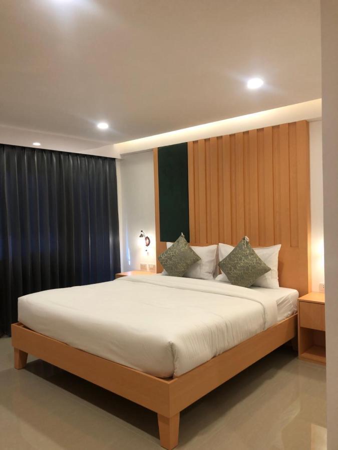 Vista Hotel Chiang Mai - Sha Extra Plus Exterior photo