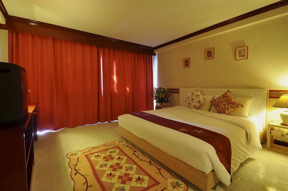 Vista Hotel Chiang Mai - Sha Extra Plus Exterior photo